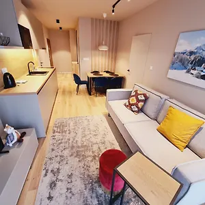 D2 Karpatia - 5d Apartament